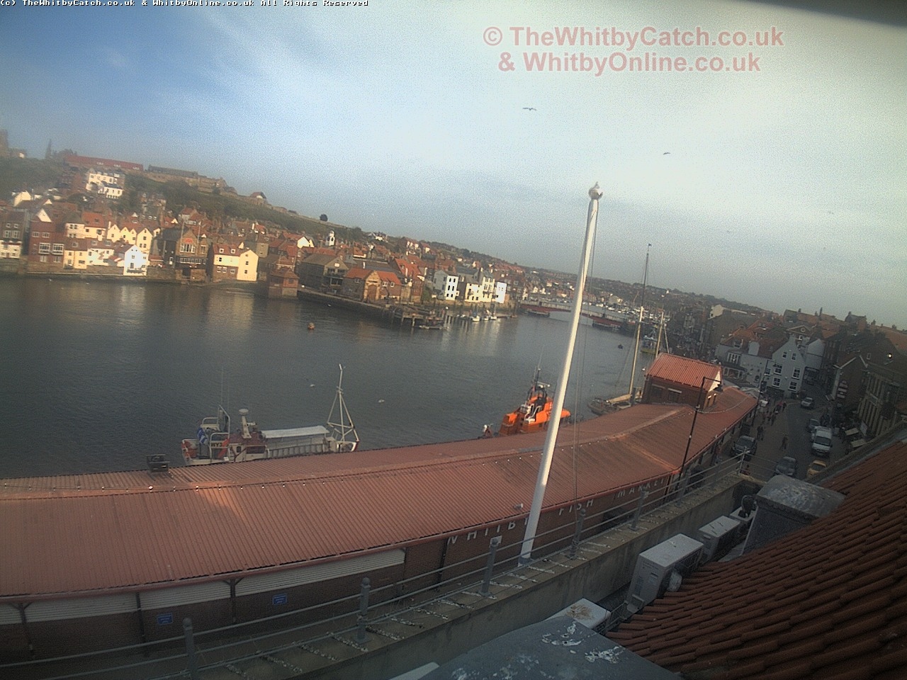 Whitby Sun 30th April 2017 17:44.