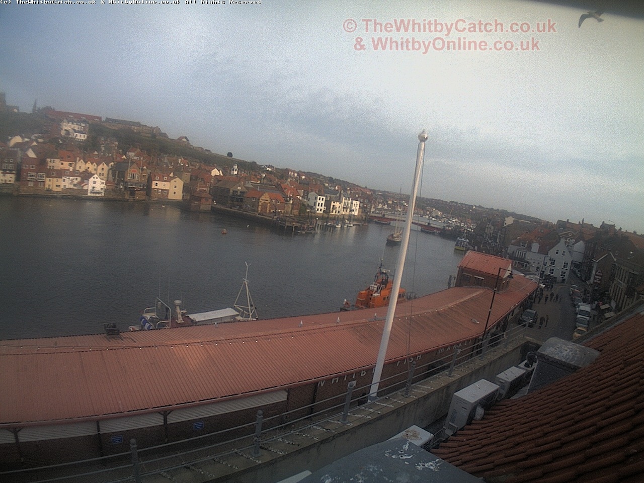 Whitby Sun 30th April 2017 18:01.