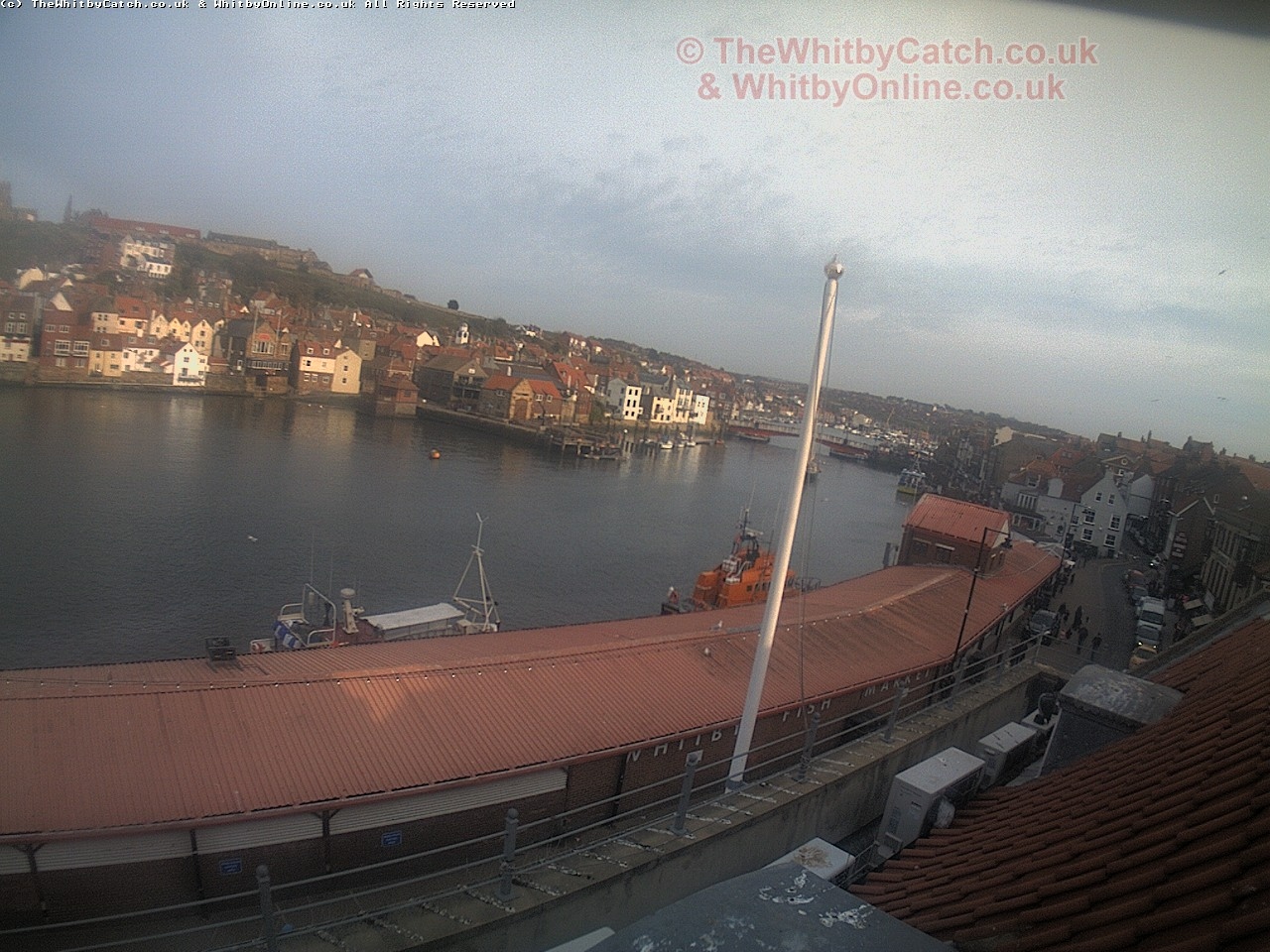 Whitby Sun 30th April 2017 18:04.