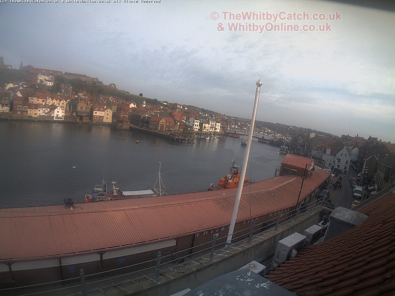 Whitby Sun 30th April 2017 18:07.