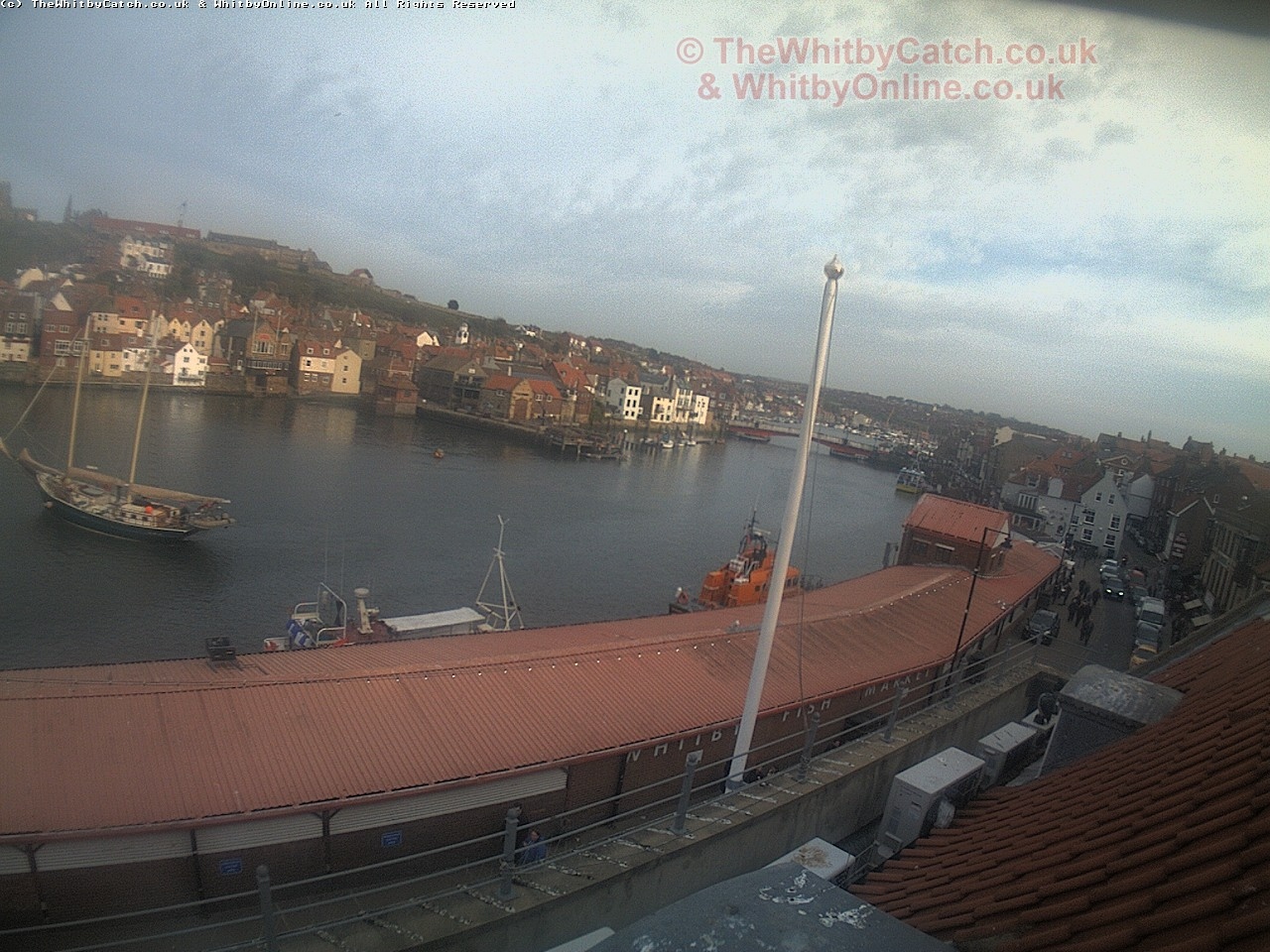 Whitby Sun 30th April 2017 18:14.