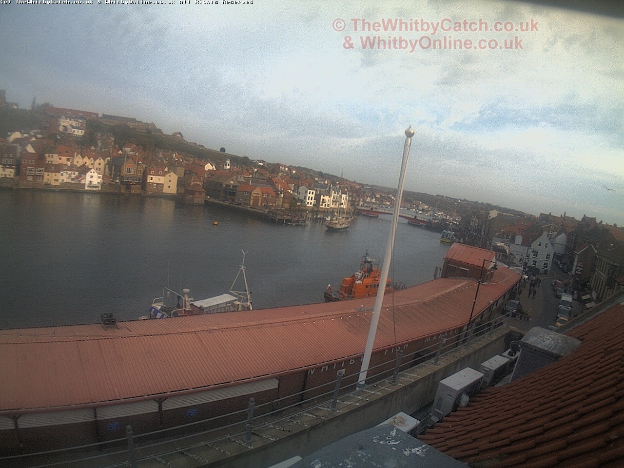 Whitby Sun 30th April 2017 18:17.