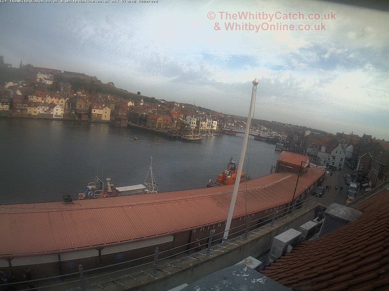 Whitby Sun 30th April 2017 18:23.