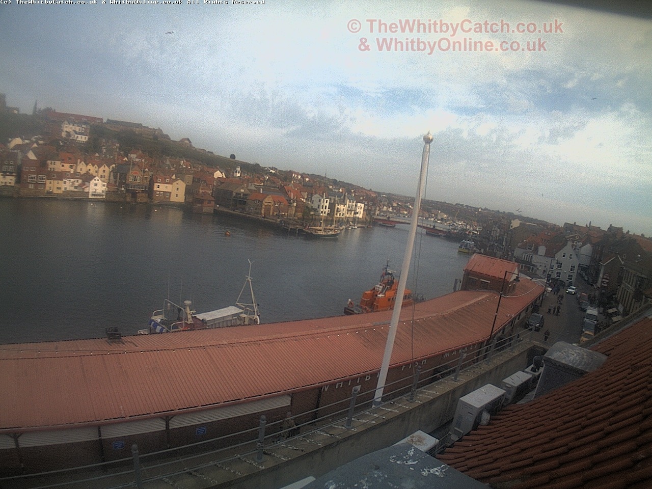 Whitby Sun 30th April 2017 18:24.