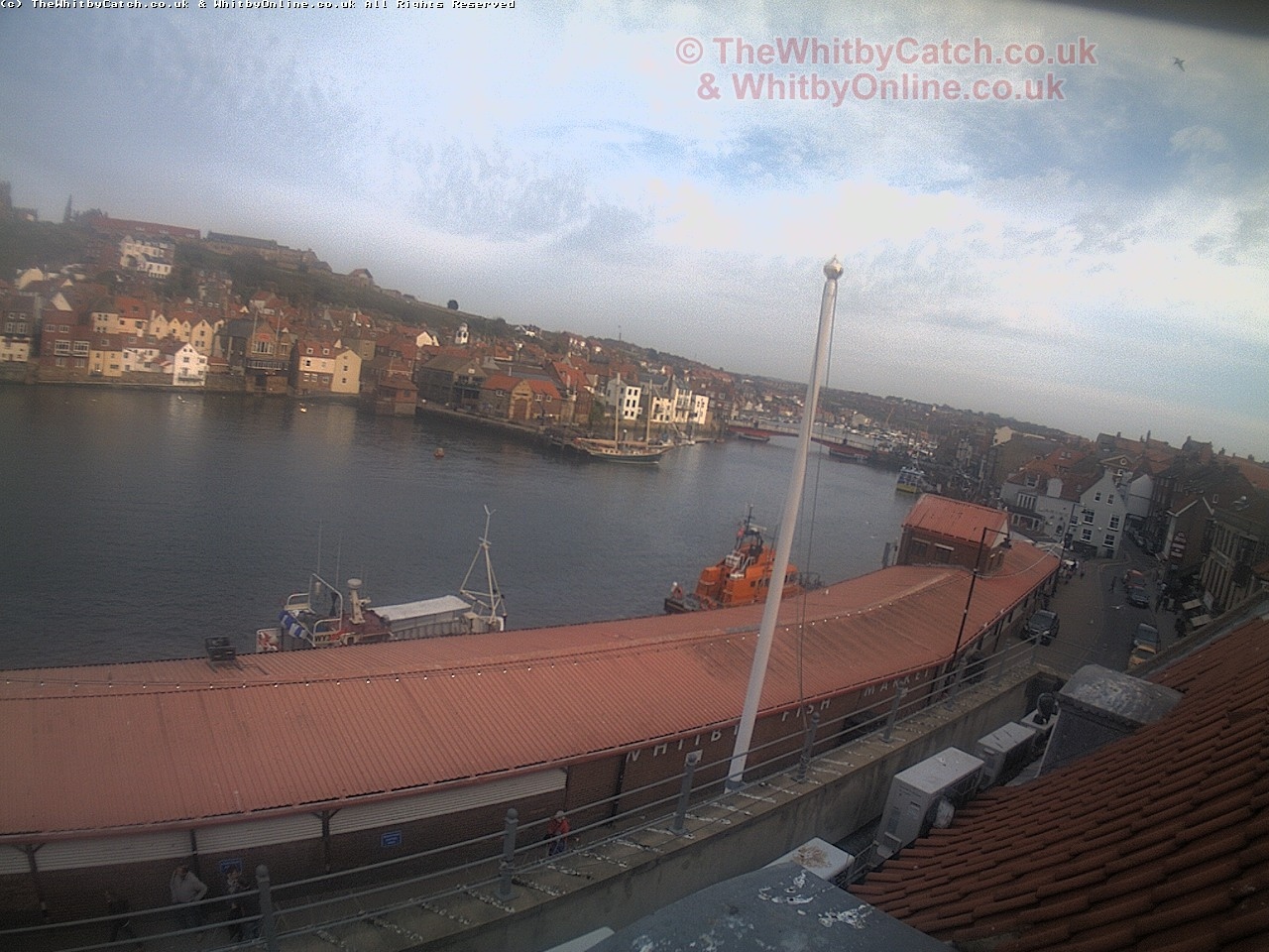 Whitby Sun 30th April 2017 18:28.