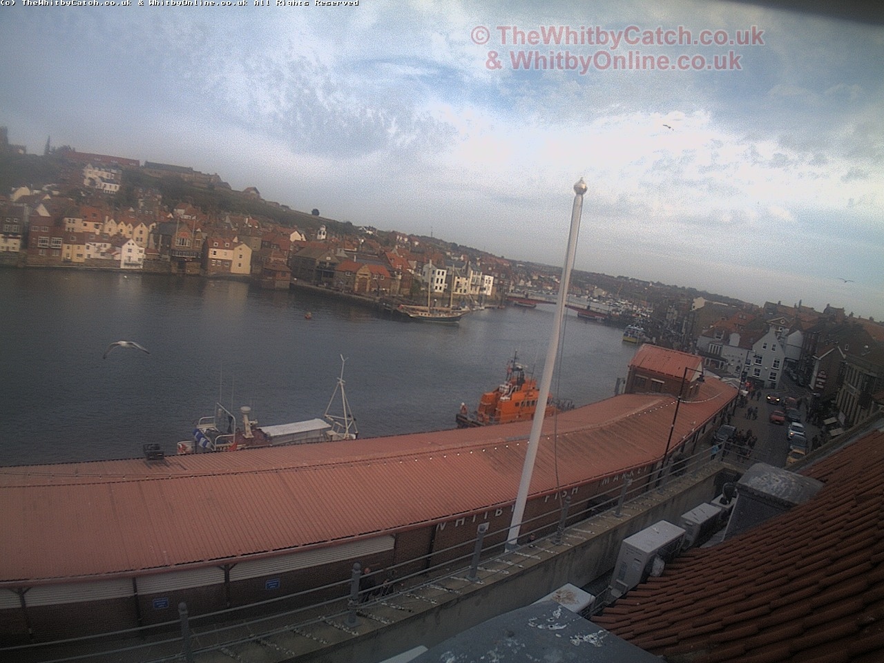 Whitby Sun 30th April 2017 18:31.