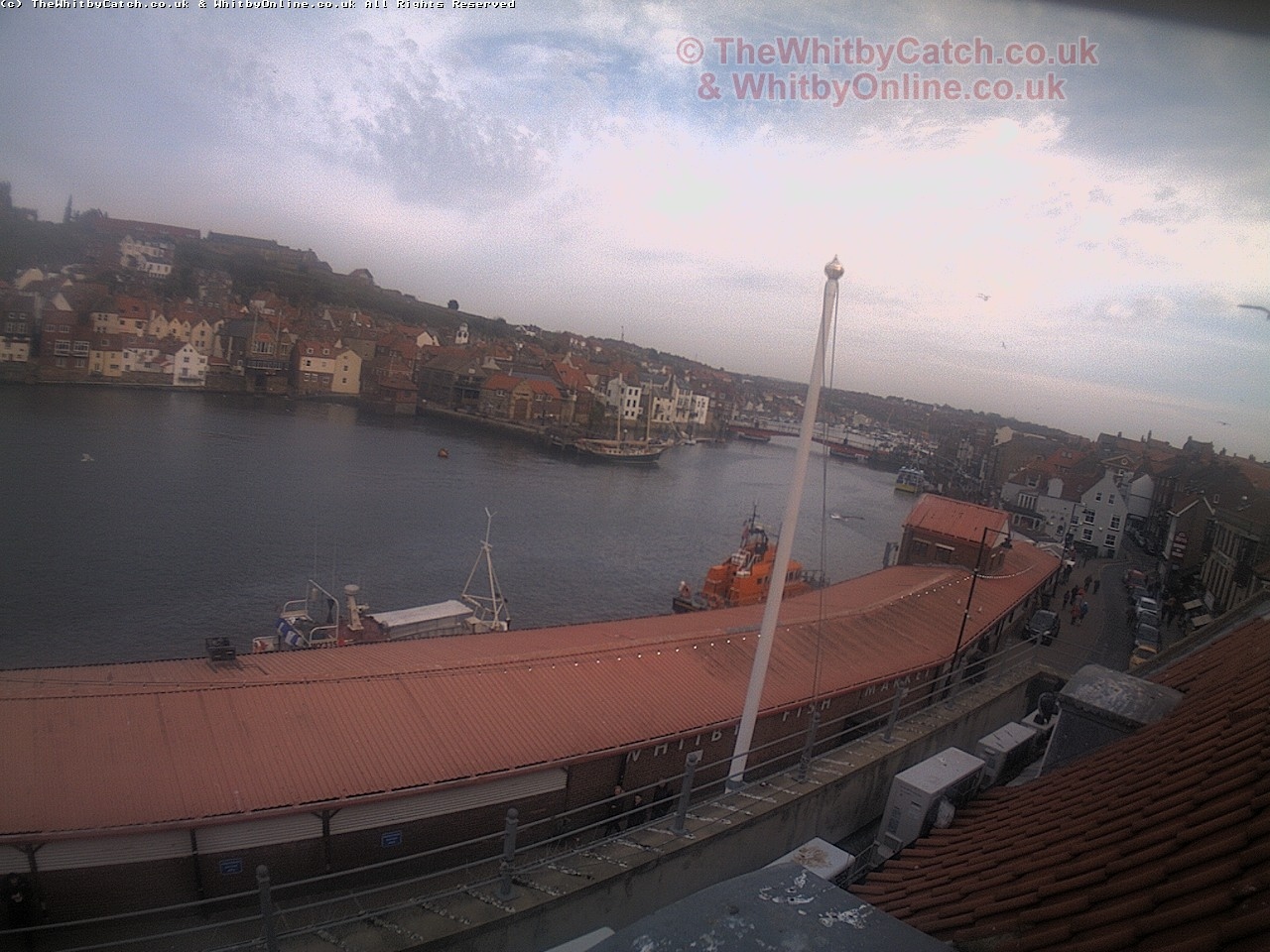 Whitby Sun 30th April 2017 18:34.