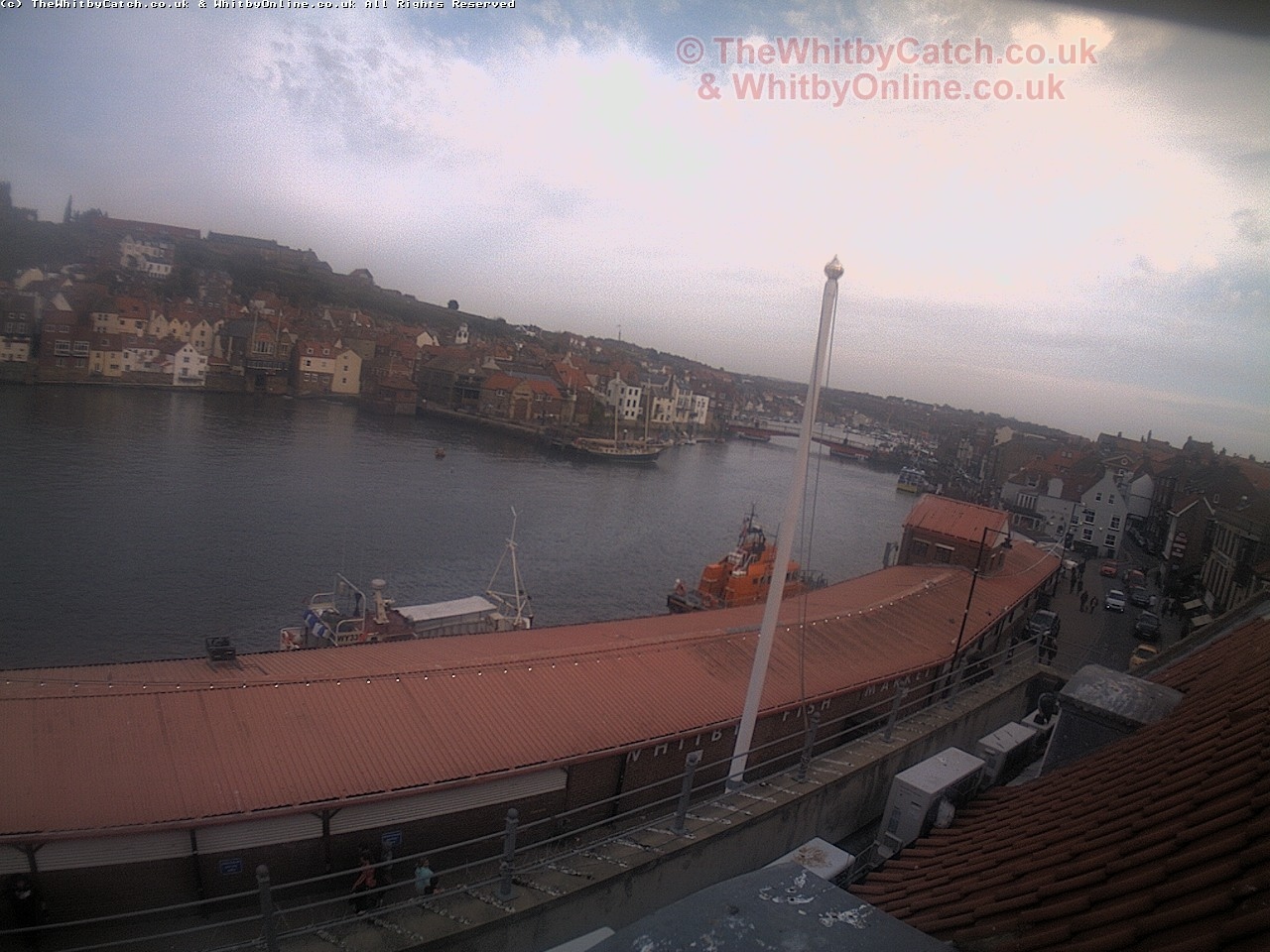 Whitby Sun 30th April 2017 18:39.