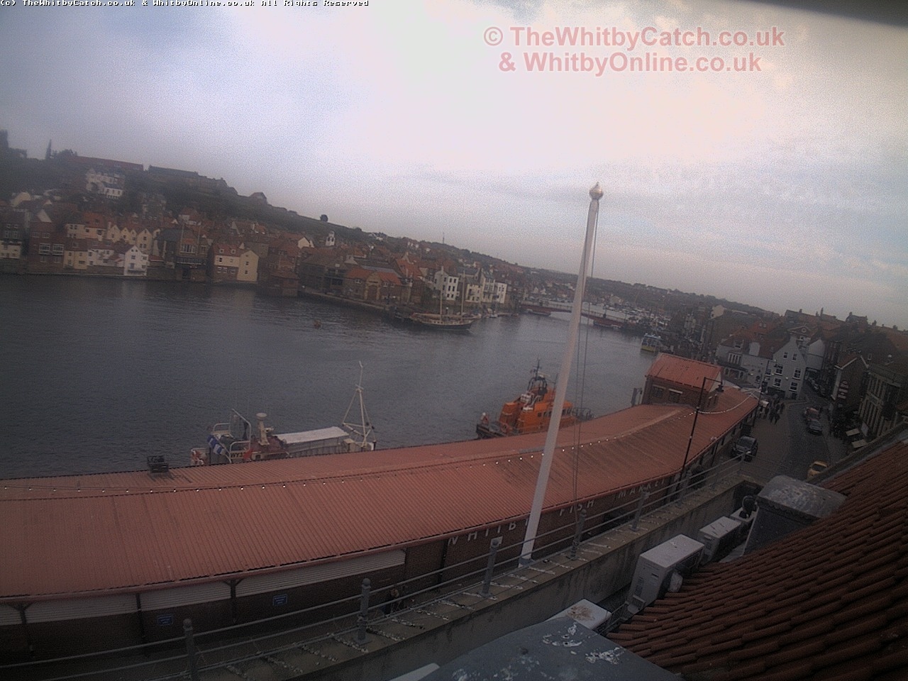 Whitby Sun 30th April 2017 18:47.