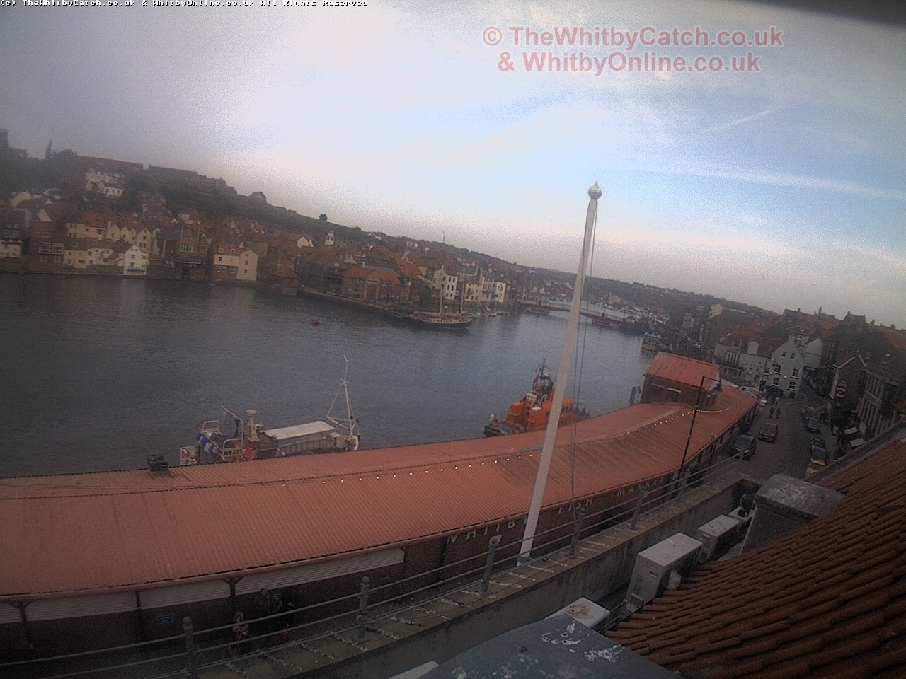 Whitby Sun 30th April 2017 19:03.