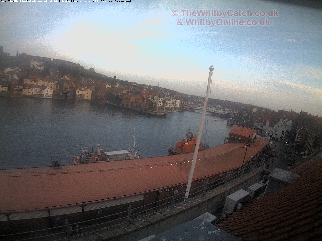 Whitby Sun 30th April 2017 19:18.