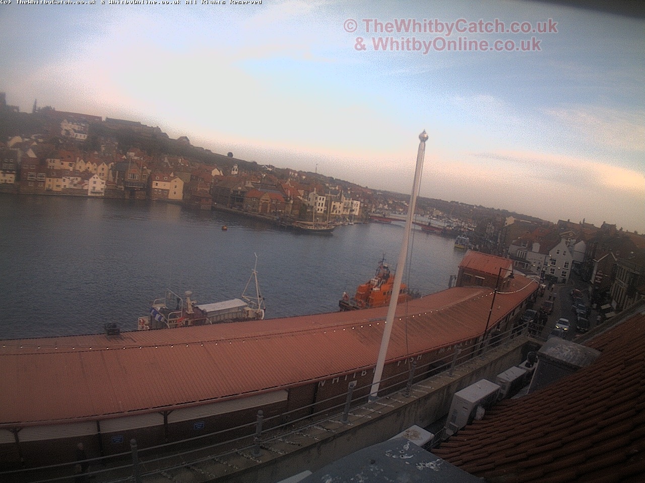 Whitby Sun 30th April 2017 19:22.