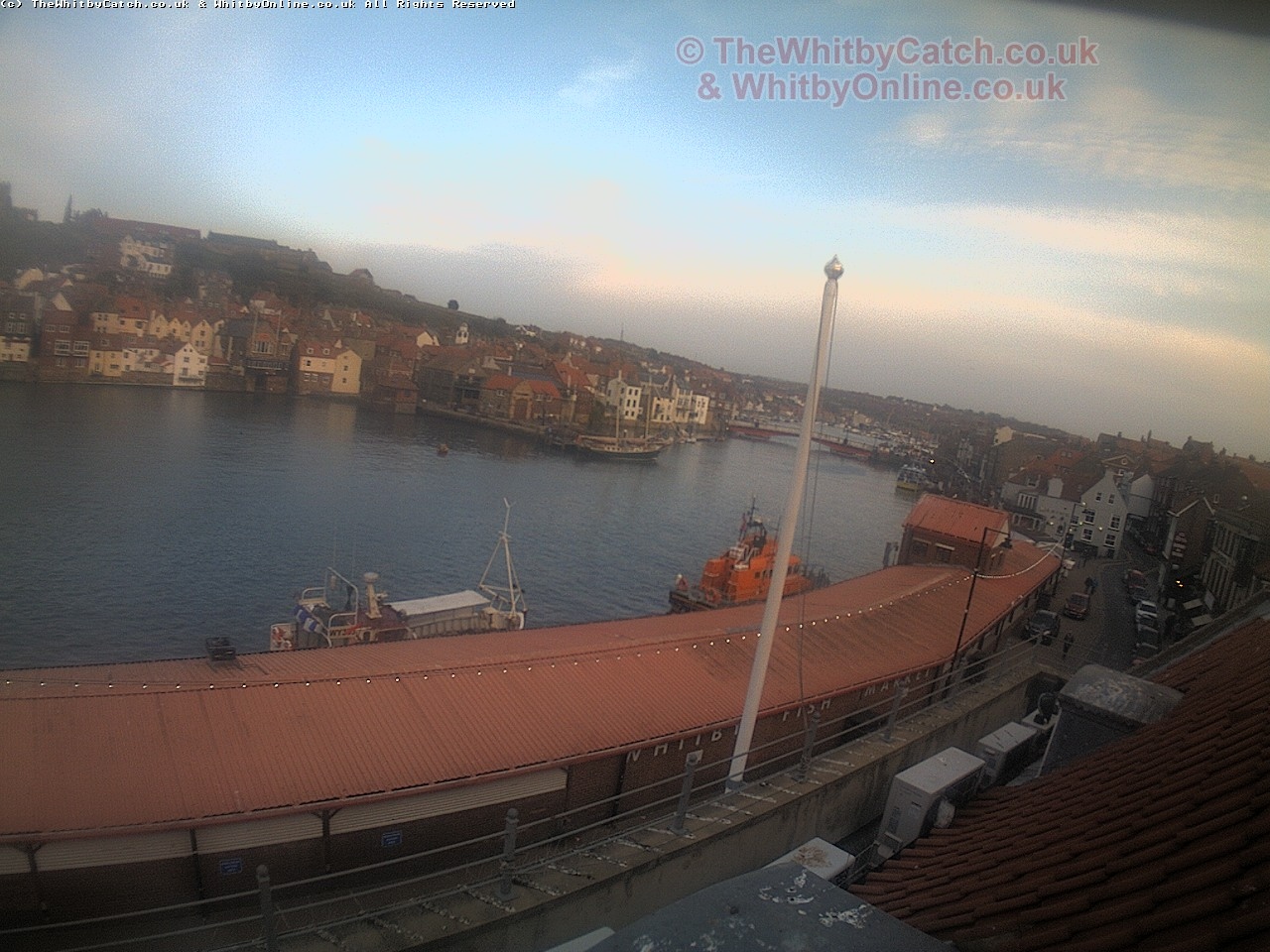 Whitby Sun 30th April 2017 19:37.