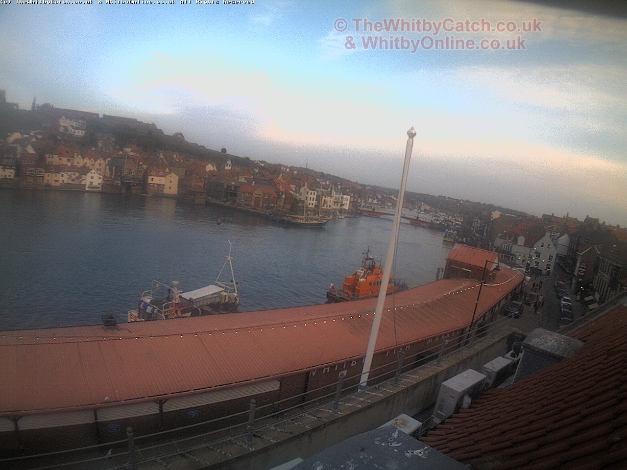 Whitby Sun 30th April 2017 19:41.