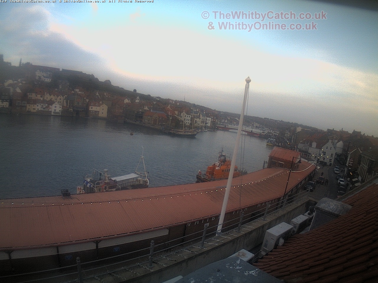 Whitby Sun 30th April 2017 19:52.