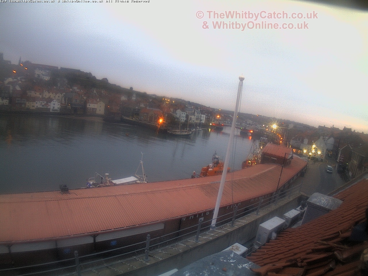 Whitby Mon 1st May 2017 05:23.