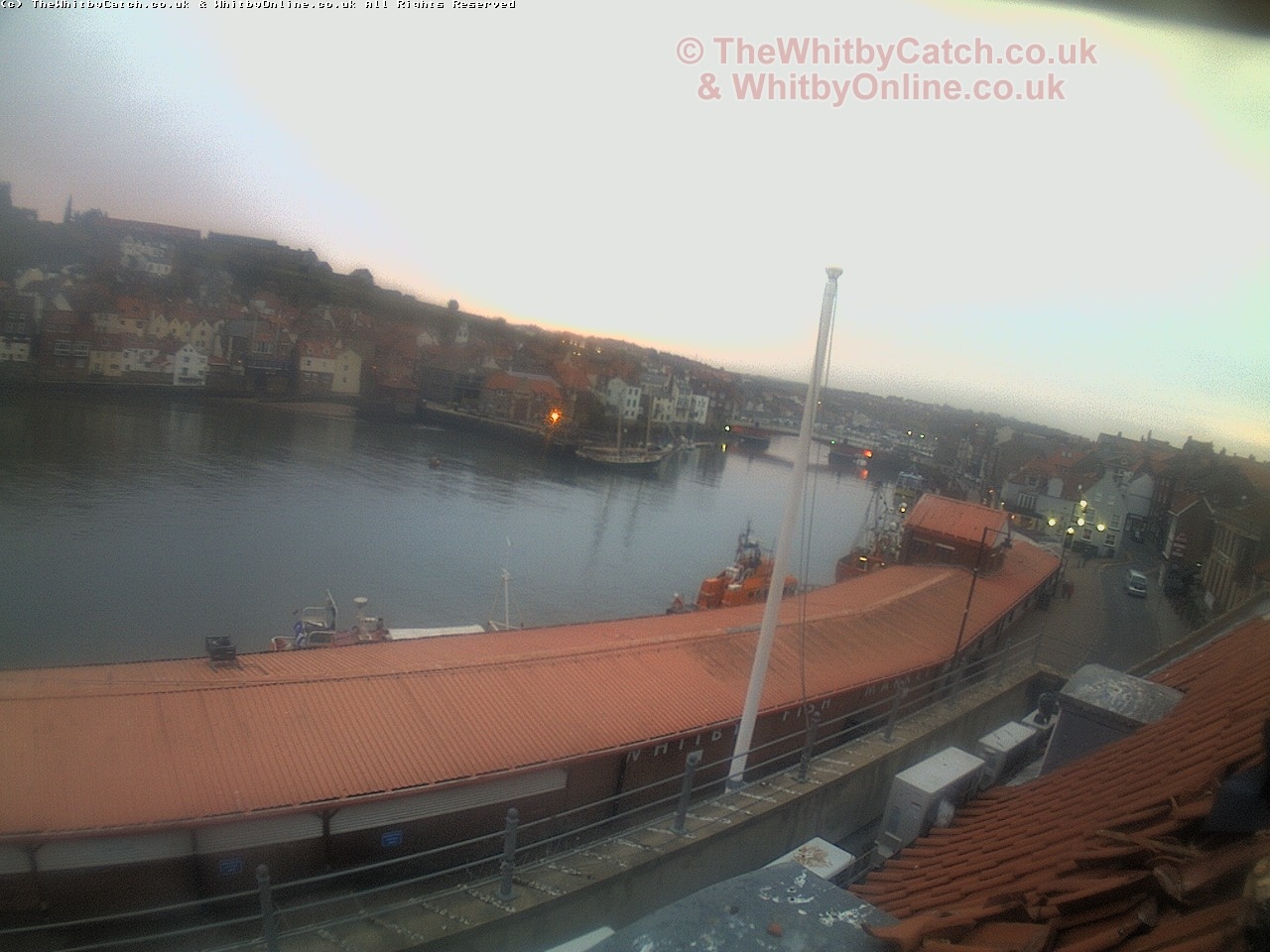 Whitby Mon 1st May 2017 05:33.