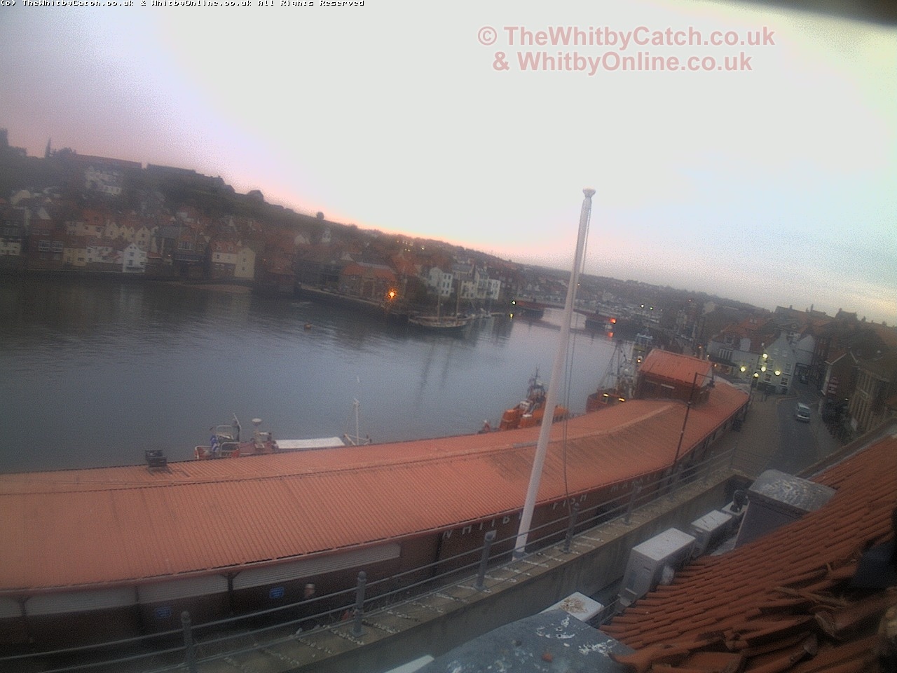 Whitby Mon 1st May 2017 05:34.