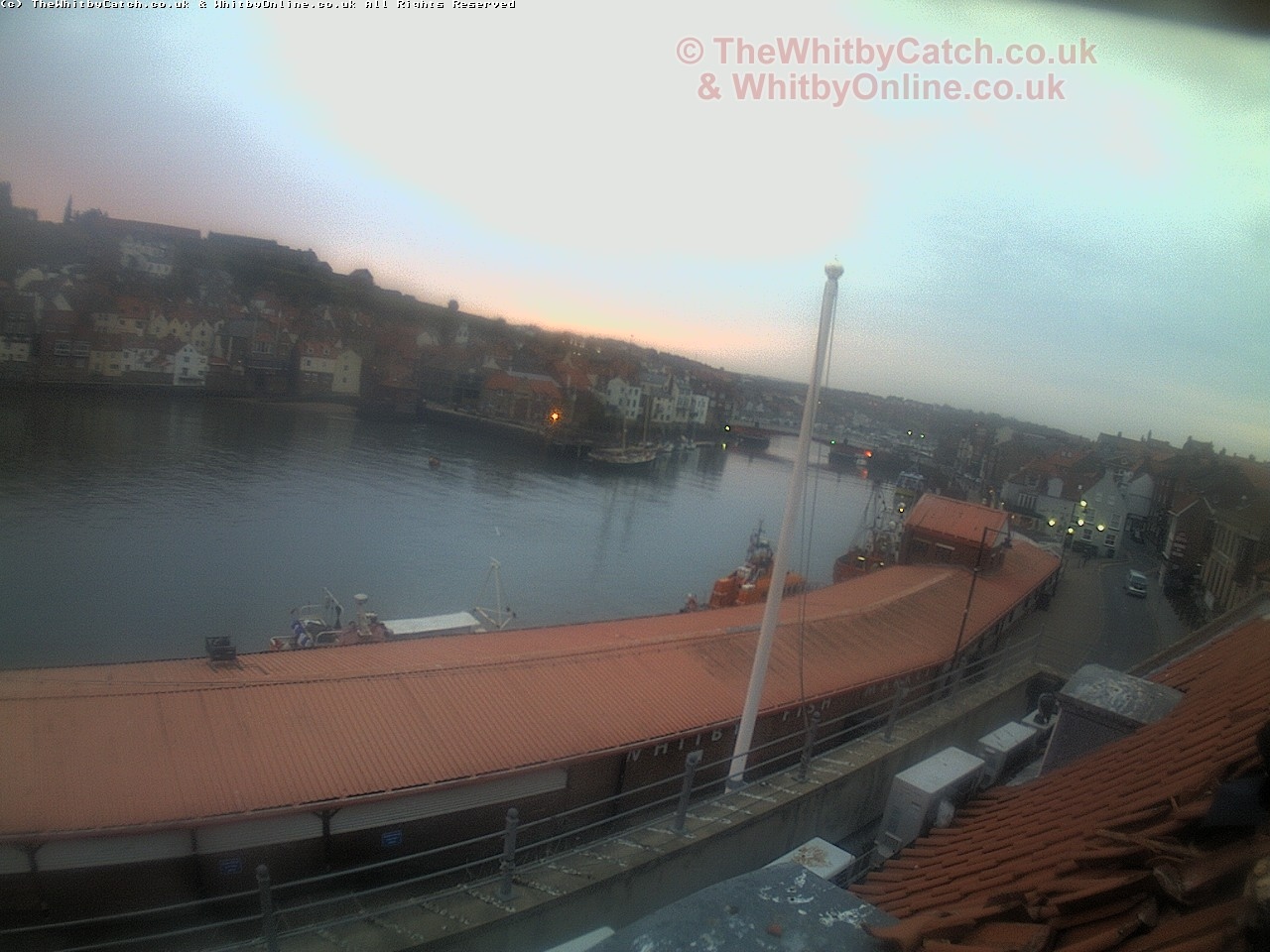 Whitby Mon 1st May 2017 05:36.