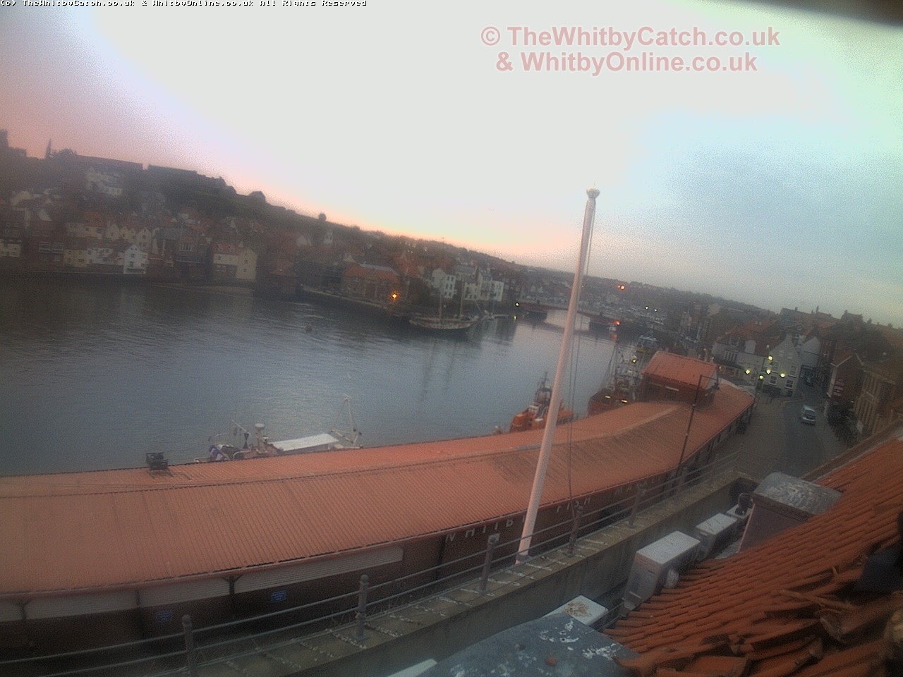 Whitby Mon 1st May 2017 05:38.