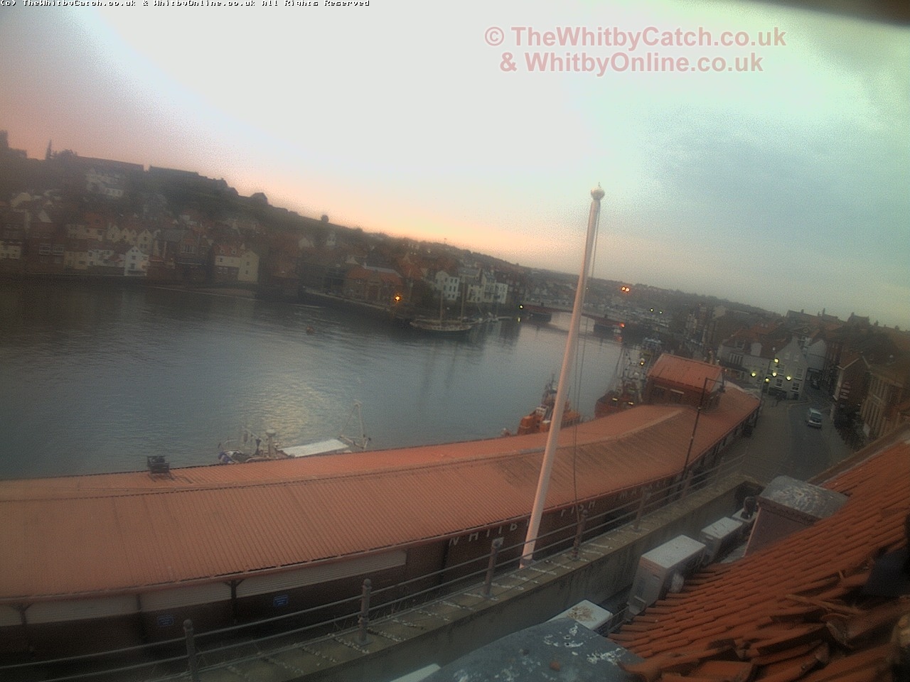 Whitby Mon 1st May 2017 05:39.