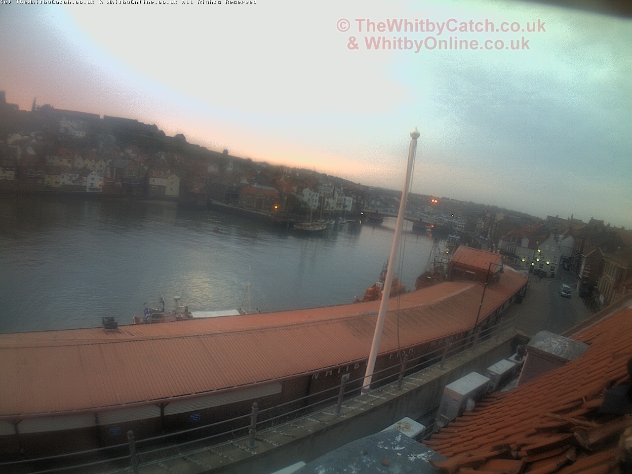 Whitby Mon 1st May 2017 05:40.