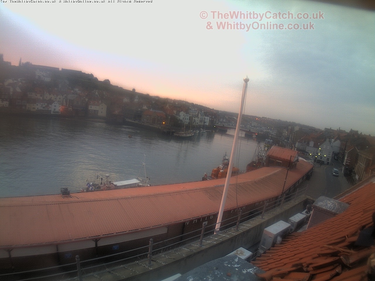 Whitby Mon 1st May 2017 05:44.