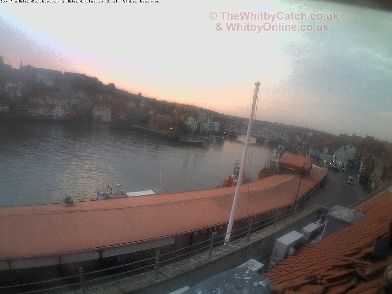 Whitby Mon 1st May 2017 05:46.