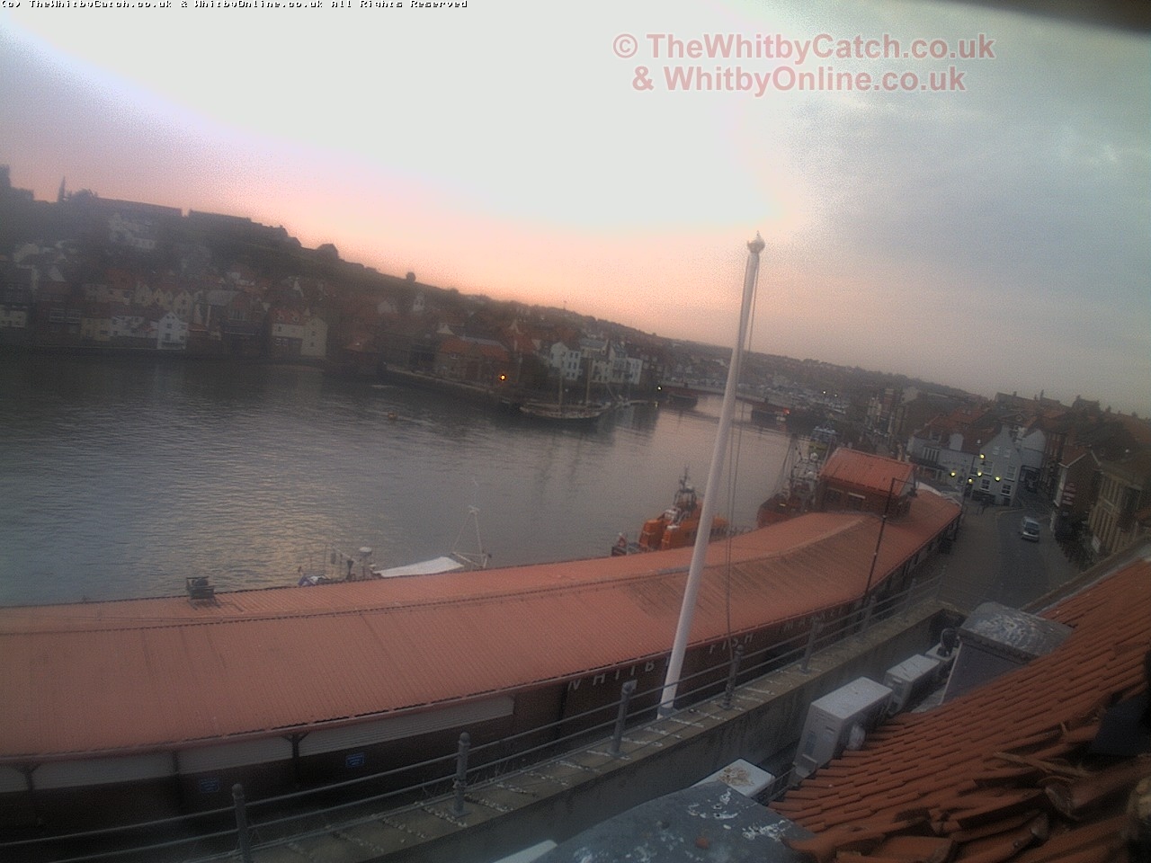 Whitby Mon 1st May 2017 05:47.