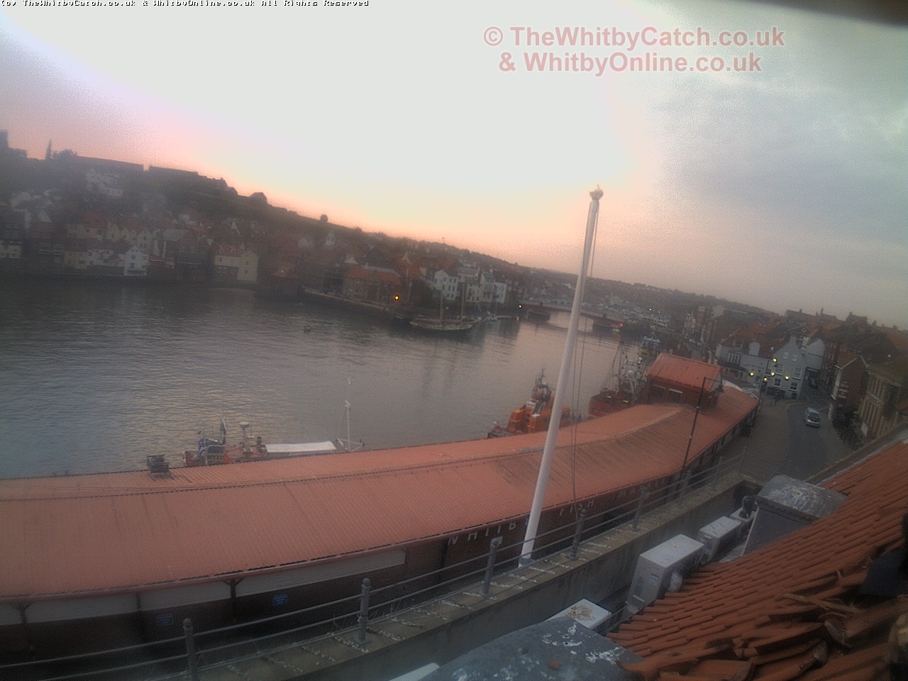 Whitby Mon 1st May 2017 05:48.