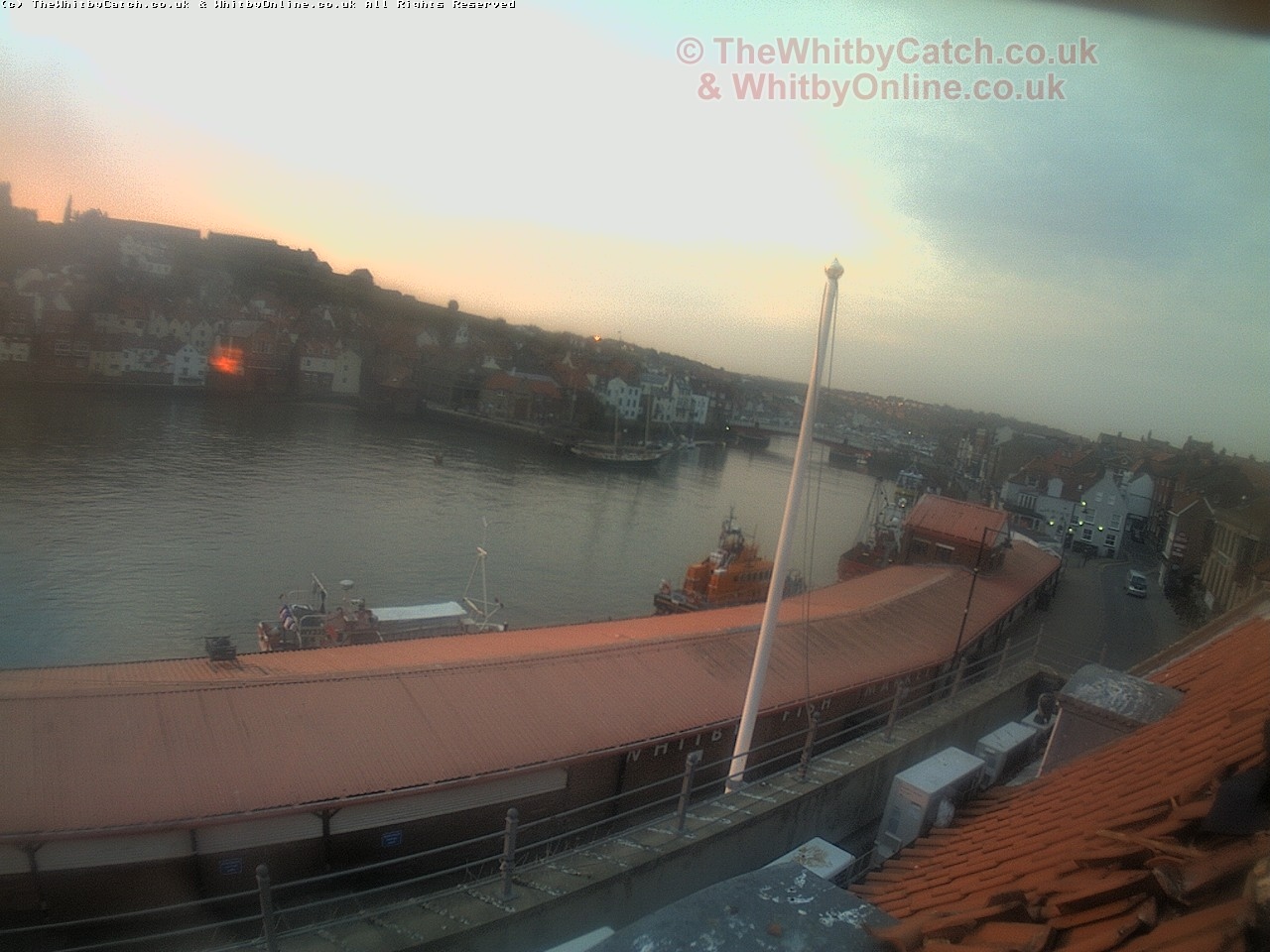 Whitby Mon 1st May 2017 05:53.