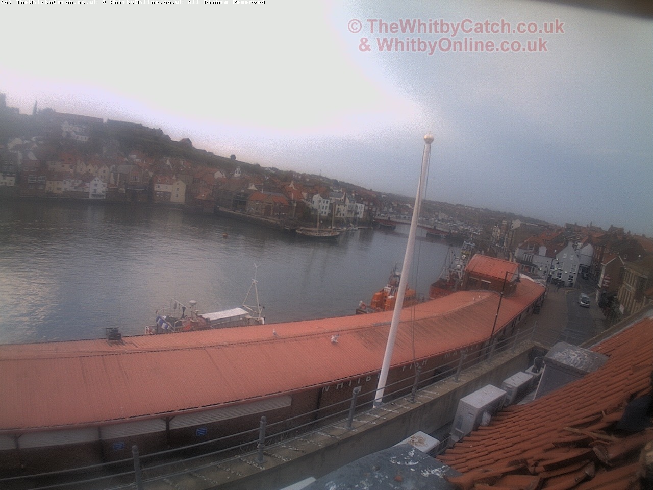 Whitby Mon 1st May 2017 06:16.