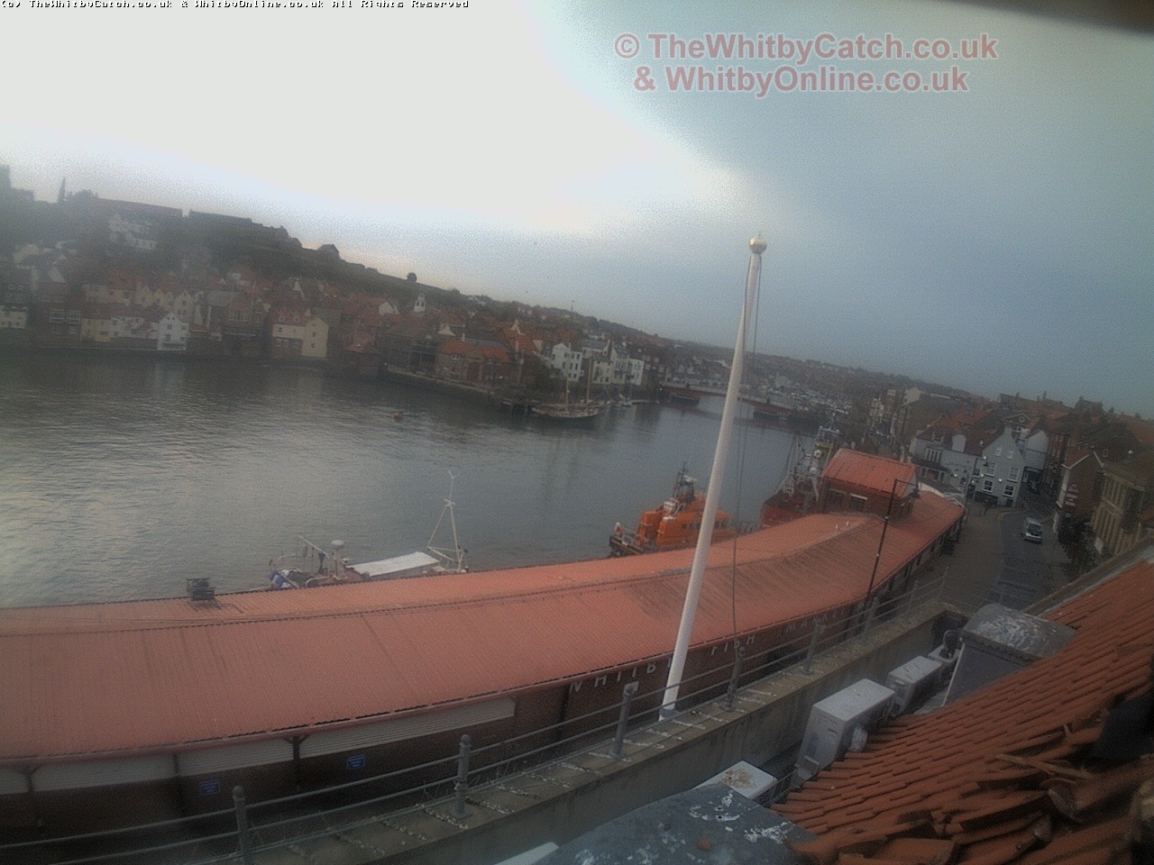 Whitby Mon 1st May 2017 06:18.